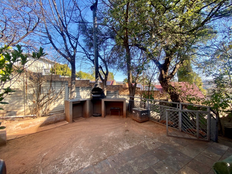 5 Bedroom Property for Sale in Roodekrans Gauteng