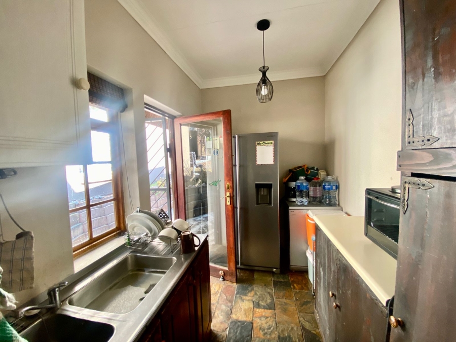 5 Bedroom Property for Sale in Roodekrans Gauteng