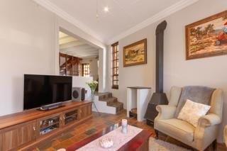 5 Bedroom Property for Sale in Roodekrans Gauteng