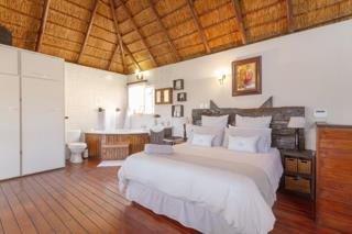 5 Bedroom Property for Sale in Roodekrans Gauteng