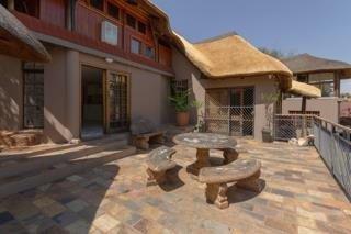 5 Bedroom Property for Sale in Roodekrans Gauteng