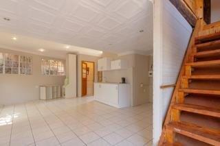 5 Bedroom Property for Sale in Roodekrans Gauteng