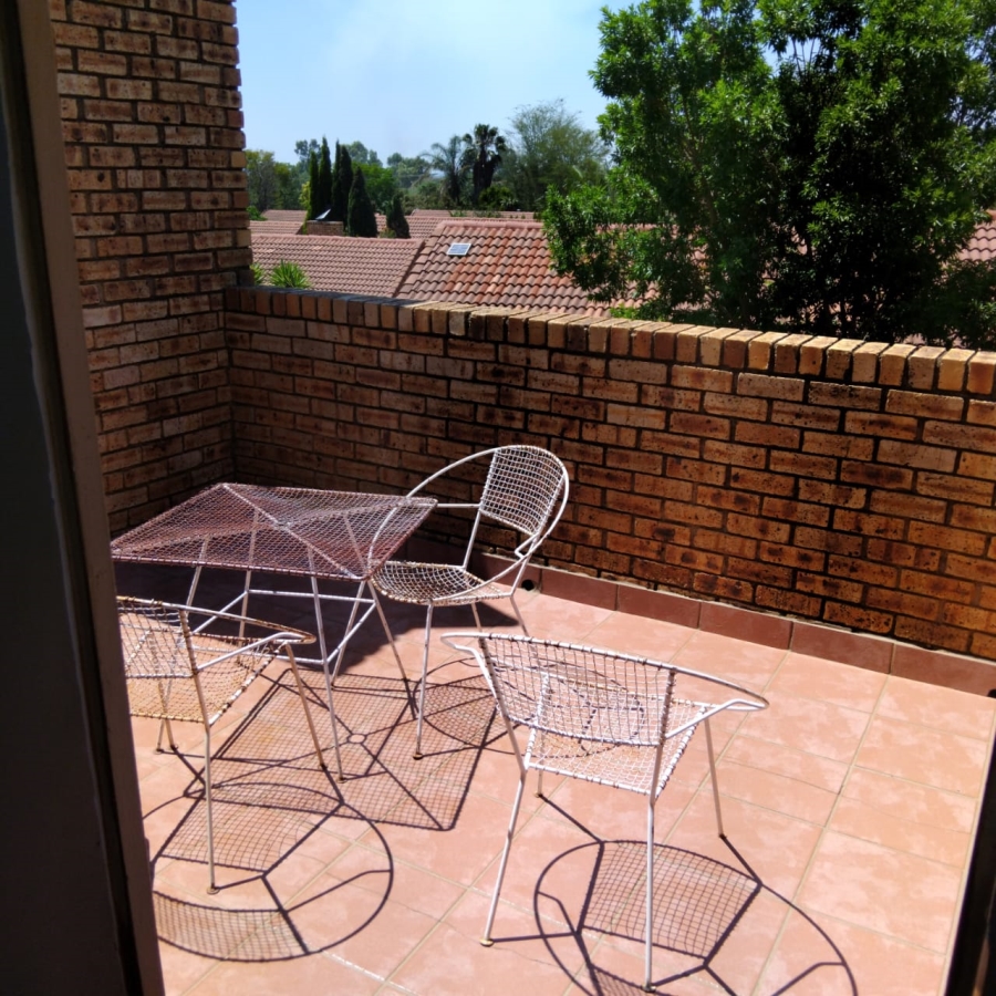 4 Bedroom Property for Sale in Ruimsig Gauteng