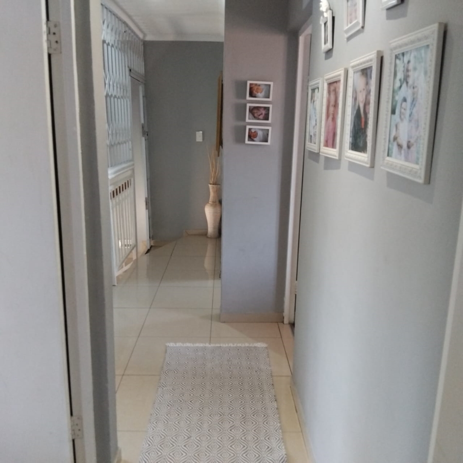 4 Bedroom Property for Sale in Ruimsig Gauteng