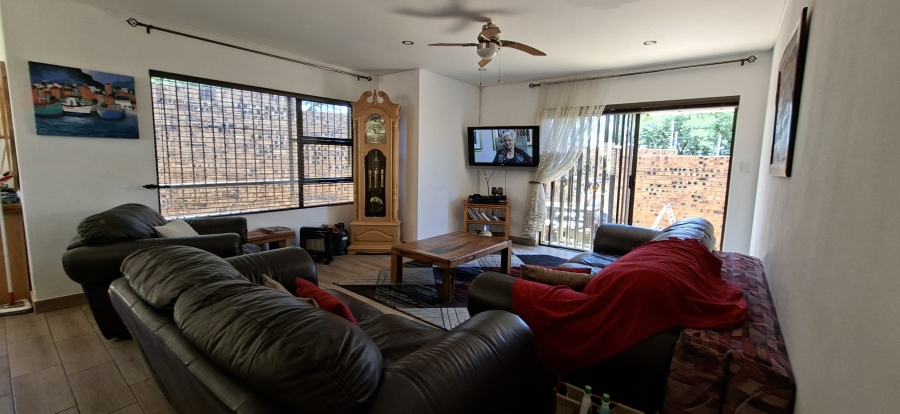 3 Bedroom Property for Sale in Noordheuwel Gauteng