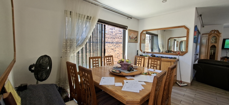 3 Bedroom Property for Sale in Noordheuwel Gauteng