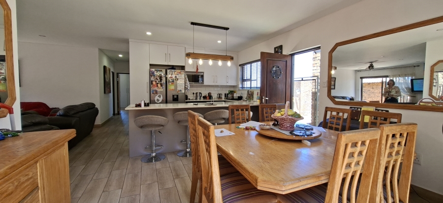 3 Bedroom Property for Sale in Noordheuwel Gauteng