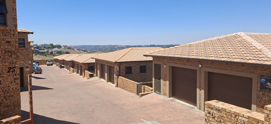 3 Bedroom Property for Sale in Noordheuwel Gauteng