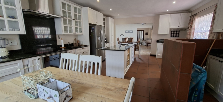 5 Bedroom Property for Sale in Noordheuwel Gauteng