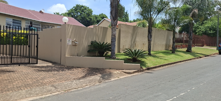 5 Bedroom Property for Sale in Noordheuwel Gauteng