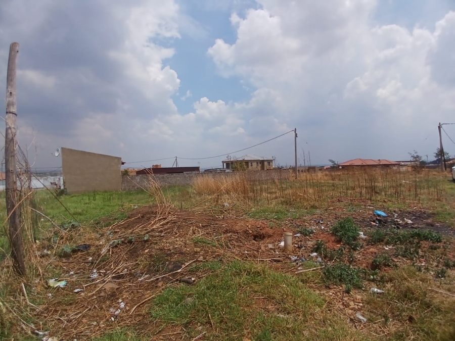 0 Bedroom Property for Sale in Mohlakeng Gauteng