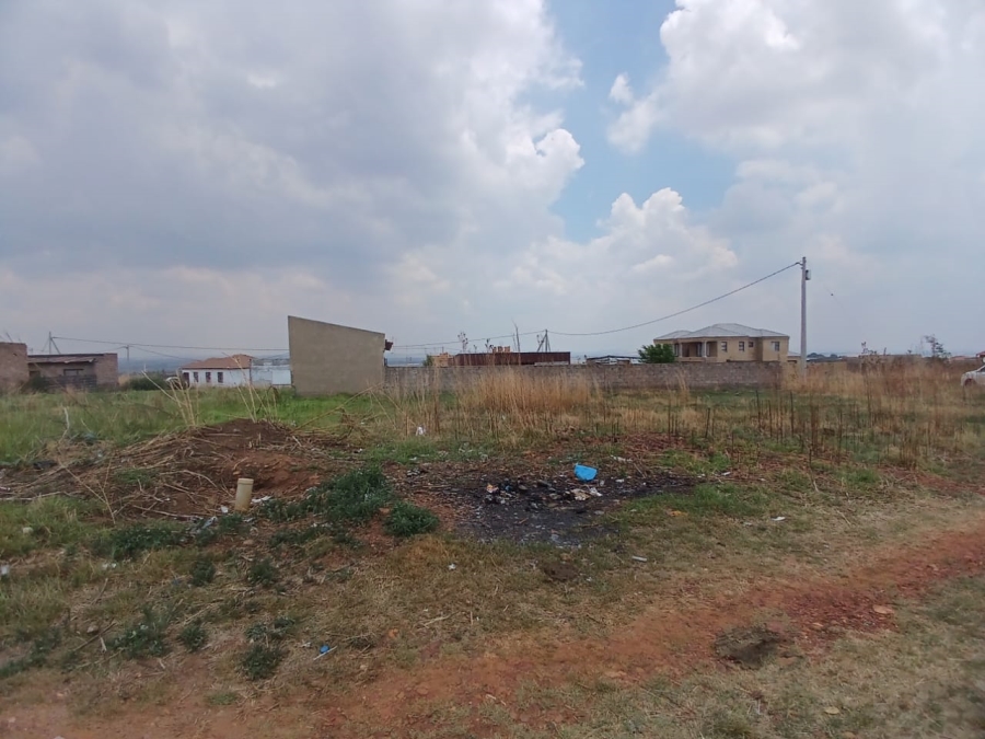 0 Bedroom Property for Sale in Mohlakeng Gauteng