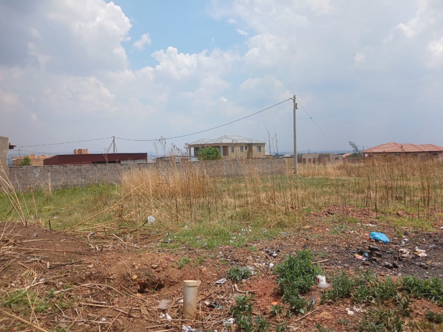 0 Bedroom Property for Sale in Mohlakeng Gauteng
