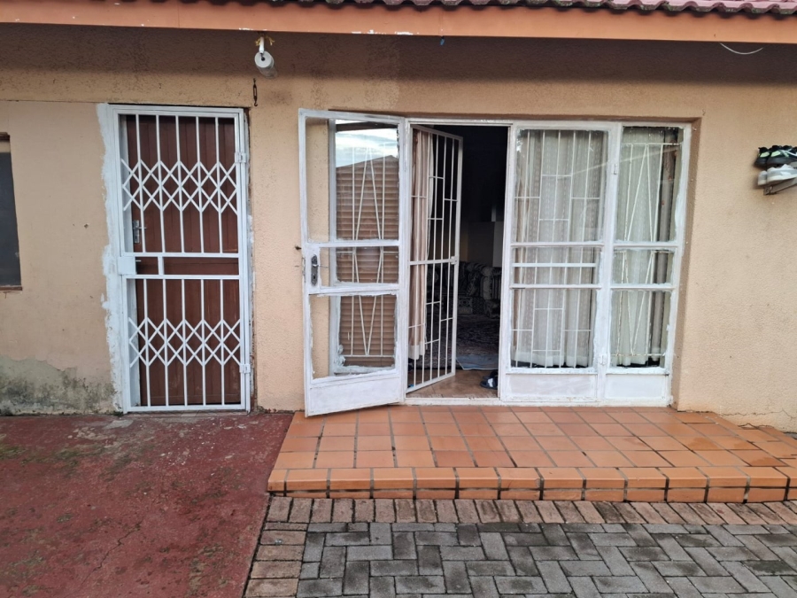 3 Bedroom Property for Sale in Westonaria Gauteng