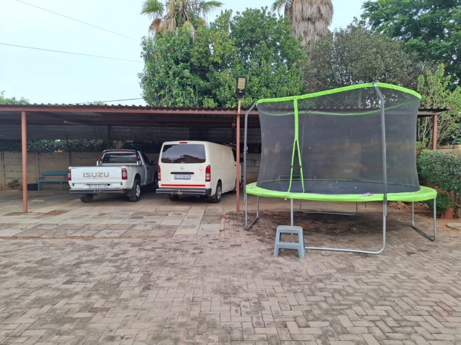 3 Bedroom Property for Sale in Westonaria Gauteng