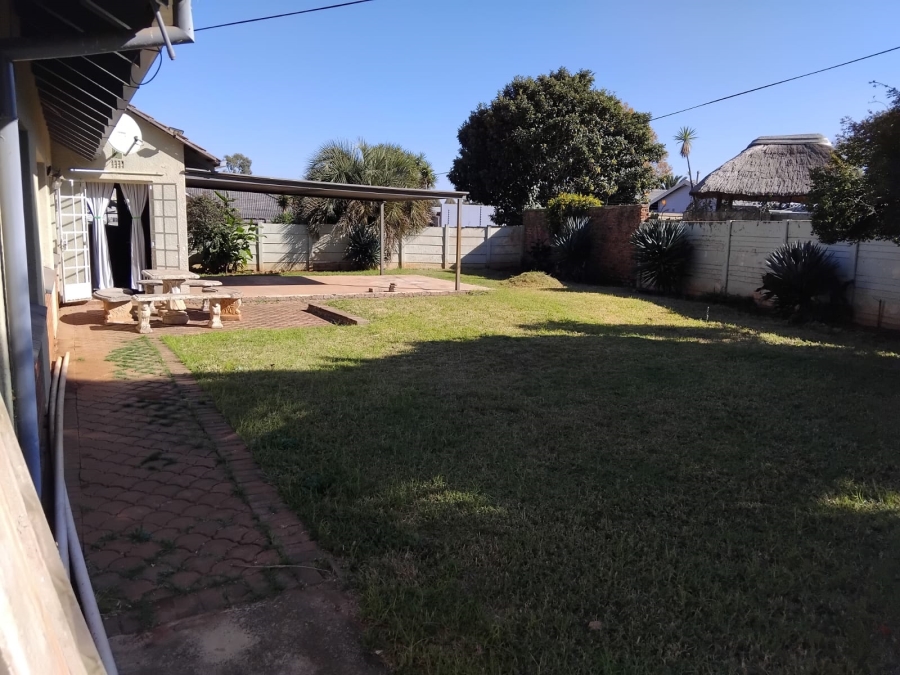 3 Bedroom Property for Sale in Greenhills Gauteng