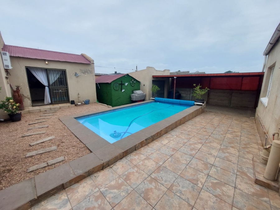 4 Bedroom Property for Sale in Krugersdorp West Gauteng