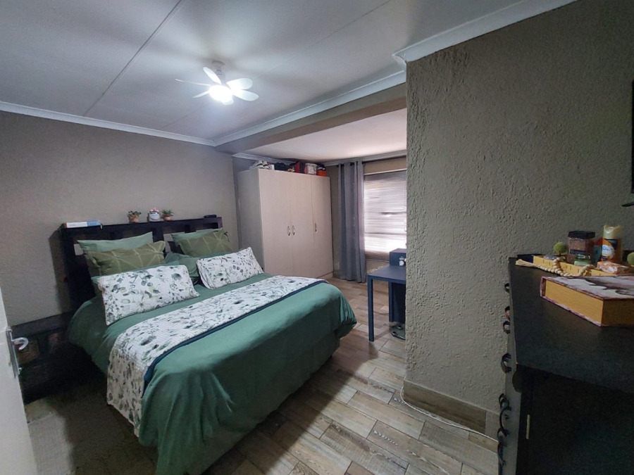 4 Bedroom Property for Sale in Krugersdorp West Gauteng