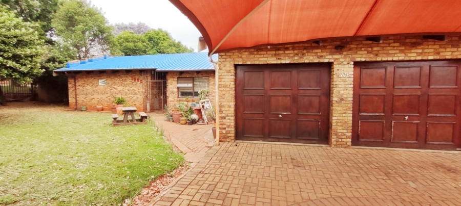 4 Bedroom Property for Sale in Wilro Park Gauteng