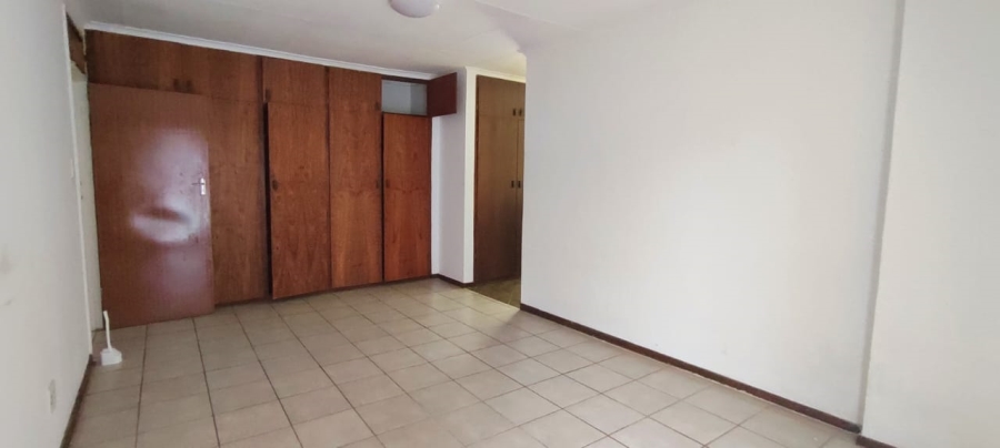 4 Bedroom Property for Sale in Wilro Park Gauteng