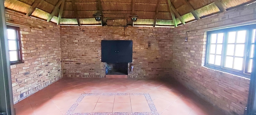 4 Bedroom Property for Sale in Wilro Park Gauteng