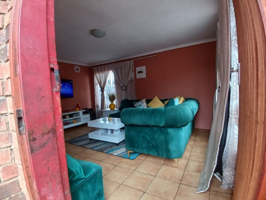 3 Bedroom Property for Sale in Protea Glen Gauteng