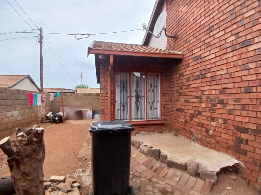 3 Bedroom Property for Sale in Protea Glen Gauteng