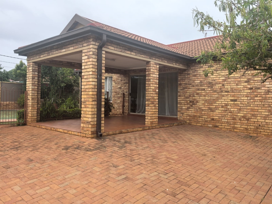 1 Bedroom Property for Sale in Horison Gauteng