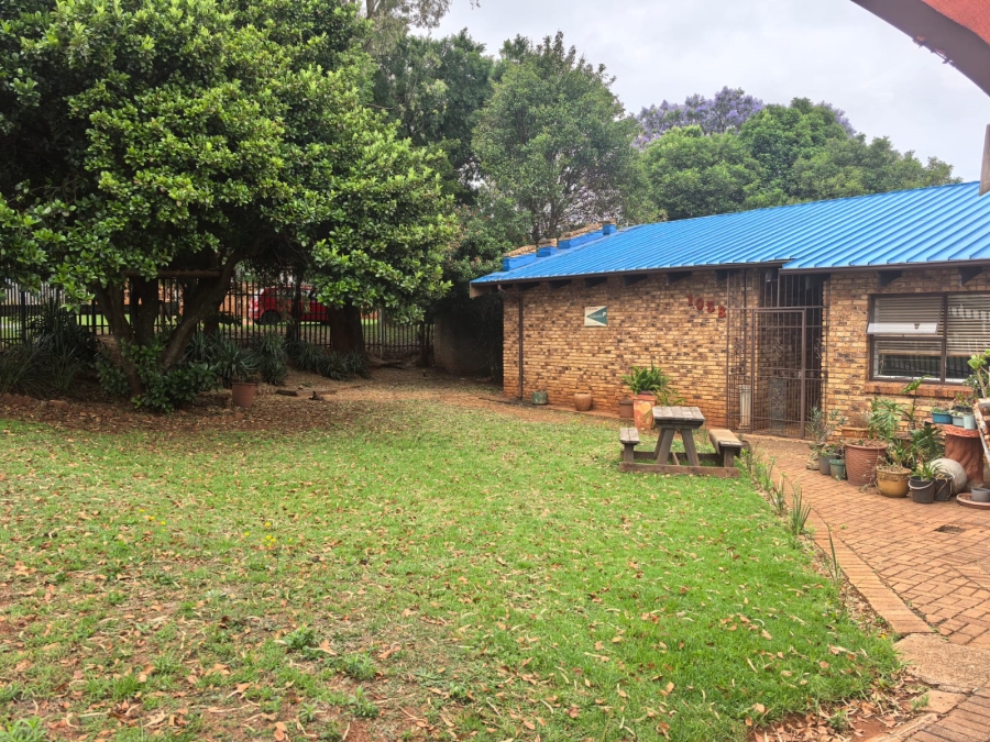 4 Bedroom Property for Sale in Wilro Park Gauteng