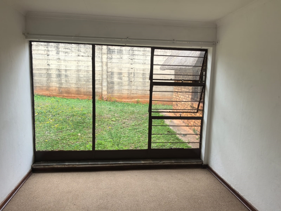 4 Bedroom Property for Sale in Wilro Park Gauteng