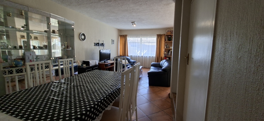 3 Bedroom Property for Sale in Fairland Gauteng