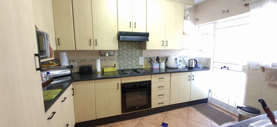 3 Bedroom Property for Sale in Fairland Gauteng