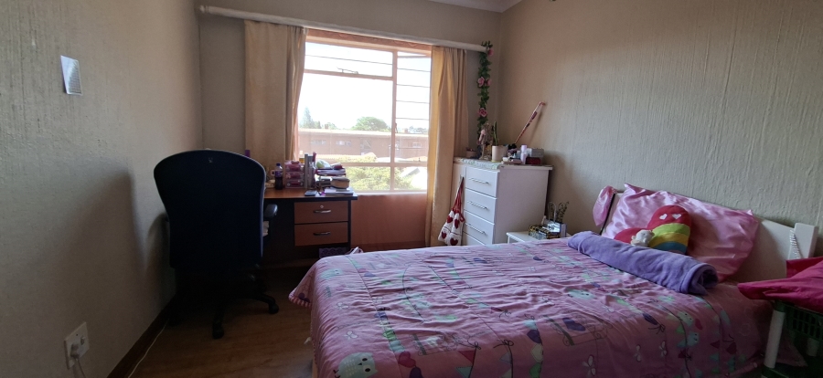 3 Bedroom Property for Sale in Fairland Gauteng