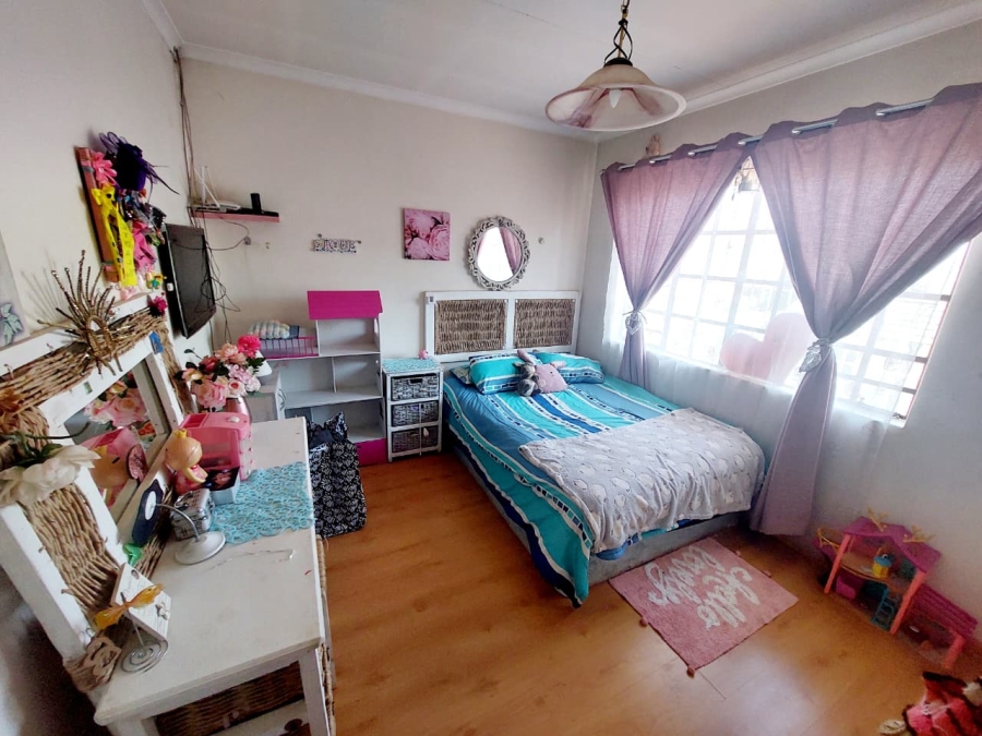 3 Bedroom Property for Sale in Eike Park Gauteng