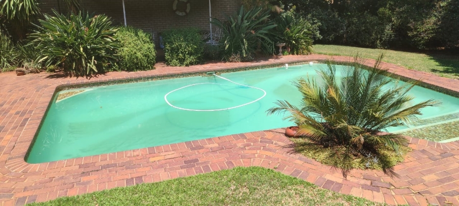 4 Bedroom Property for Sale in Greenhills Gauteng