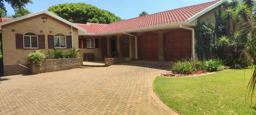 4 Bedroom Property for Sale in Greenhills Gauteng