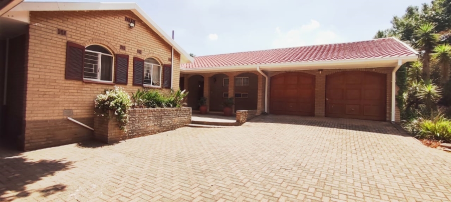4 Bedroom Property for Sale in Greenhills Gauteng