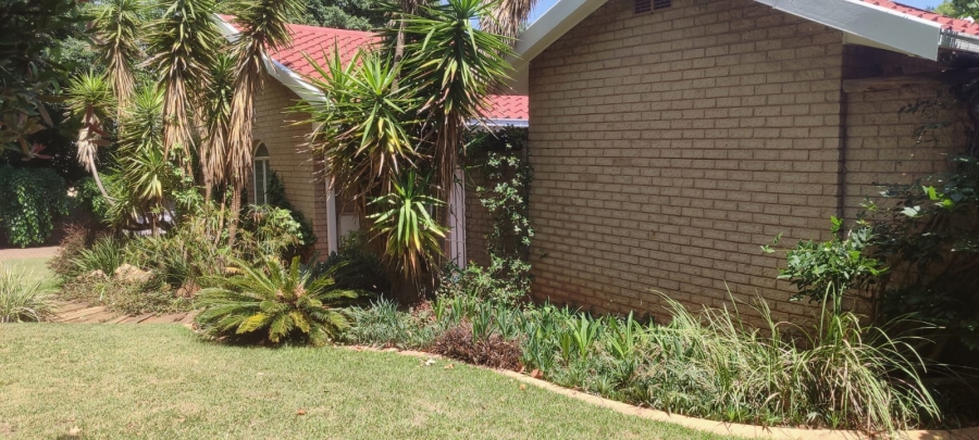 4 Bedroom Property for Sale in Greenhills Gauteng