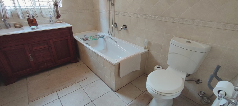 4 Bedroom Property for Sale in Greenhills Gauteng