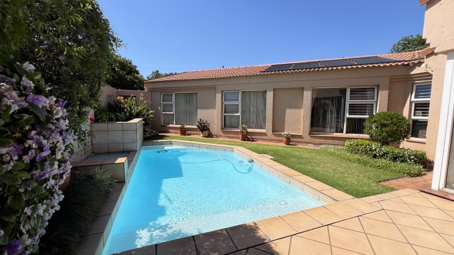 3 Bedroom Property for Sale in Monument Gauteng