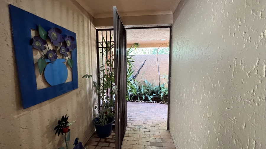 3 Bedroom Property for Sale in Monument Gauteng