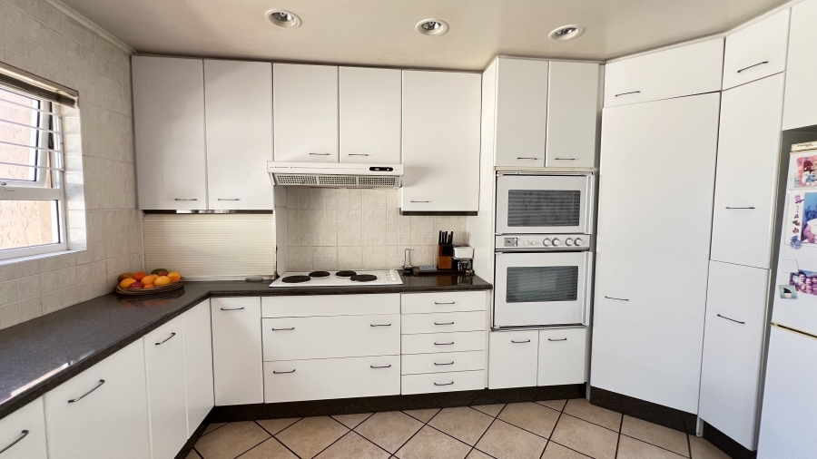 3 Bedroom Property for Sale in Monument Gauteng