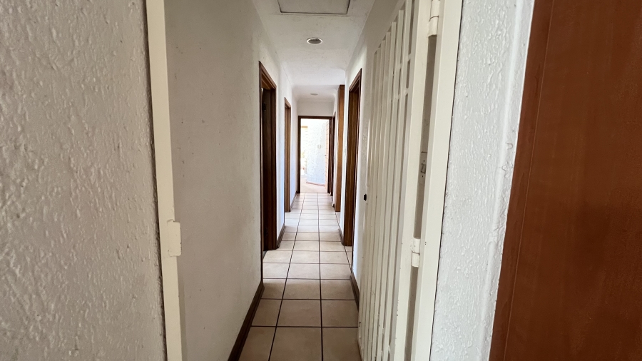 3 Bedroom Property for Sale in Monument Gauteng