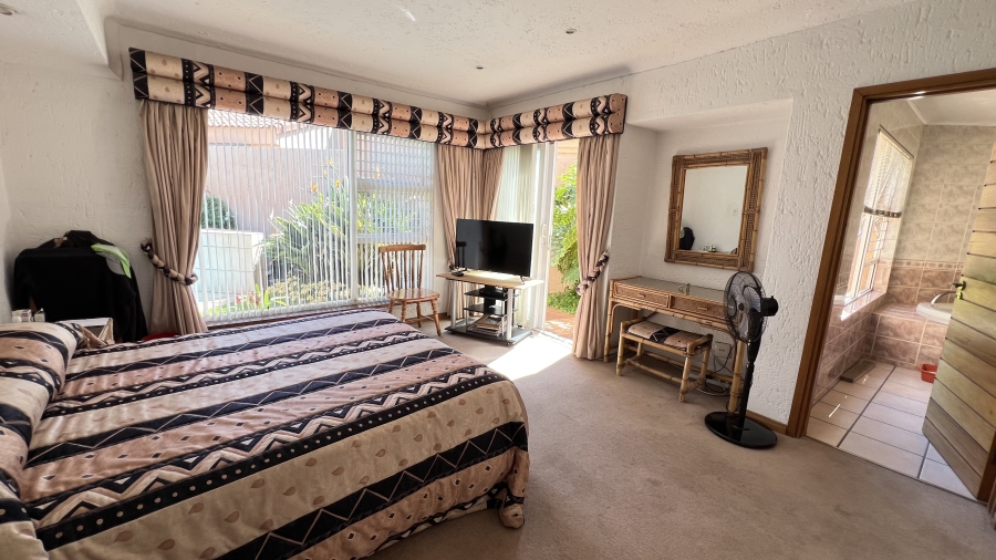 3 Bedroom Property for Sale in Monument Gauteng