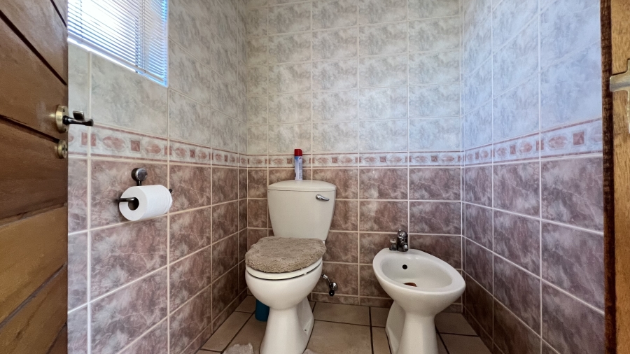 3 Bedroom Property for Sale in Monument Gauteng