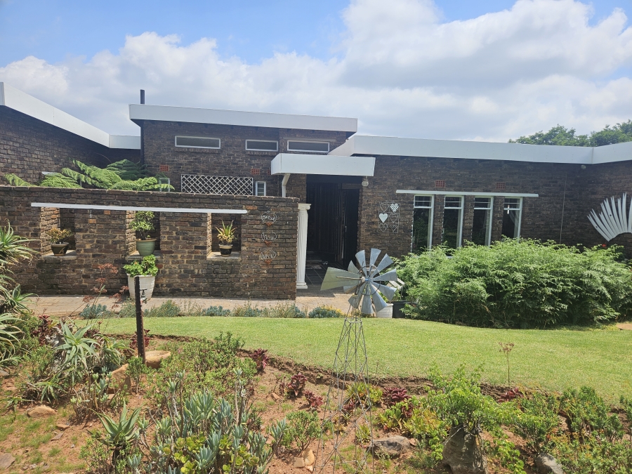 4 Bedroom Property for Sale in Rant En Dal Gauteng