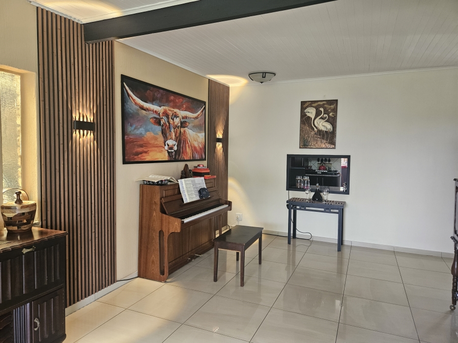 4 Bedroom Property for Sale in Rant En Dal Gauteng