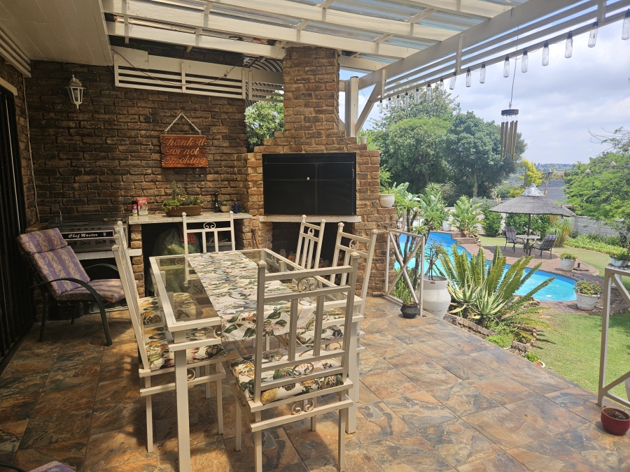4 Bedroom Property for Sale in Rant En Dal Gauteng