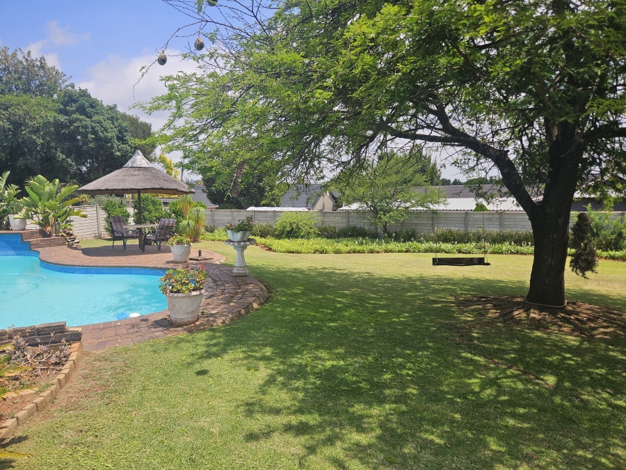 4 Bedroom Property for Sale in Rant En Dal Gauteng