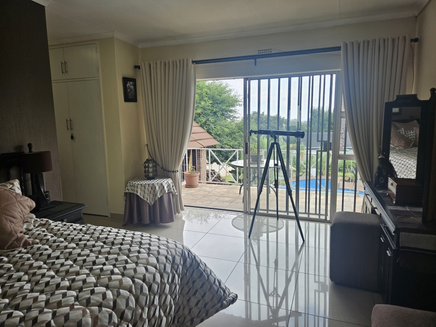 4 Bedroom Property for Sale in Rant En Dal Gauteng